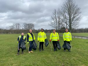 Mindenhurst project team takes part in the Great British Spring Clean